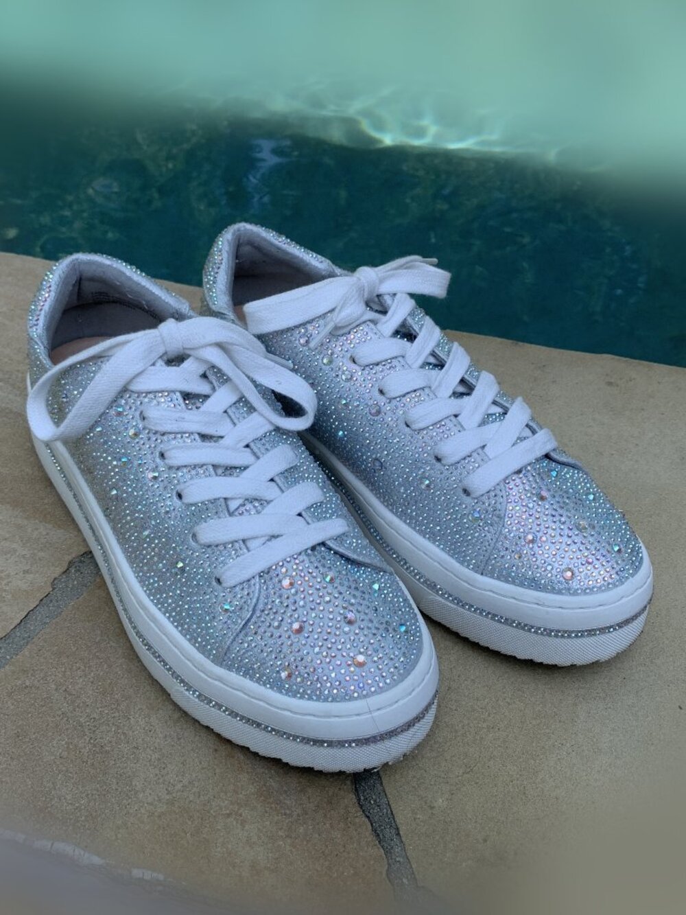 Crown & Ivy Lara Bling Rhinestone Studded Sneakers Sz8